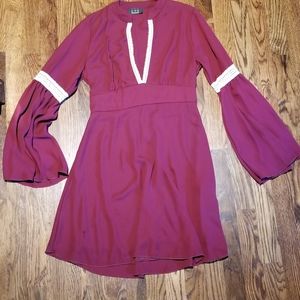 Nice burgandy and beige lace Dress XS (little)